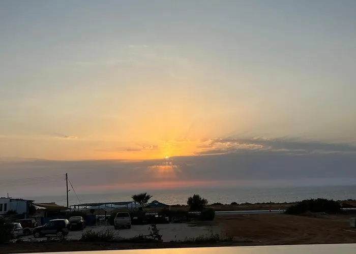 Queen Evridiki & Panorama ペイヤ