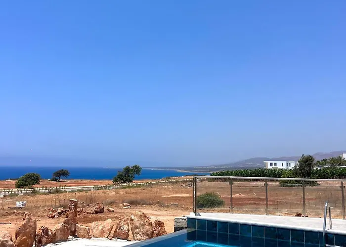 Queen Evridiki & Panorama ペイヤ