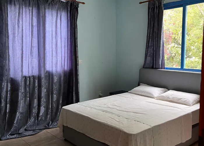 Queen Evridiki & Panorama ペイヤ