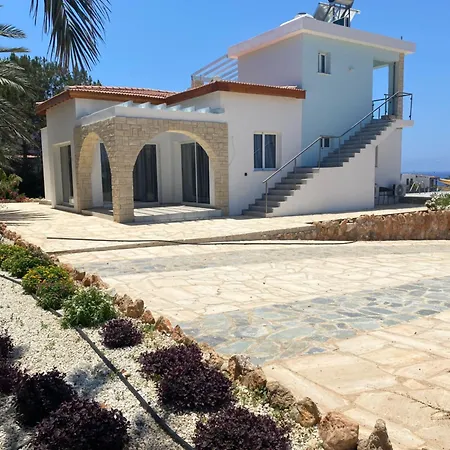 Queen Evridiki & Panorama Holiday home Peyia