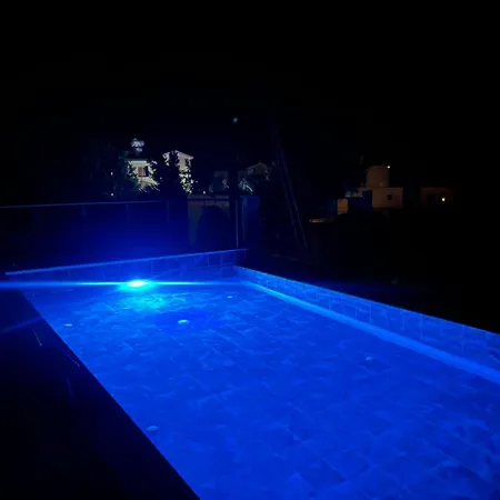 Queen Evridiki & Panorama Holiday home Peyia