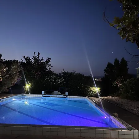 Queen Evridiki & Panorama Holiday home Peyia