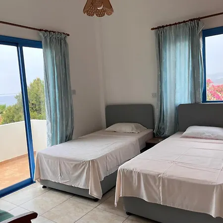 Queen Evridiki & Panorama Holiday home Peyia