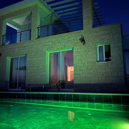 Queen Evridiki & Panorama